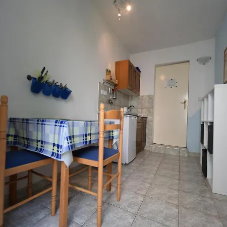 Skender Apartment *