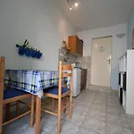 Skender Apartamento *